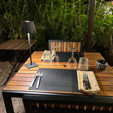 Auberge De Pachoquin Meounes-les-Montrieux Ngoại thất bức ảnh