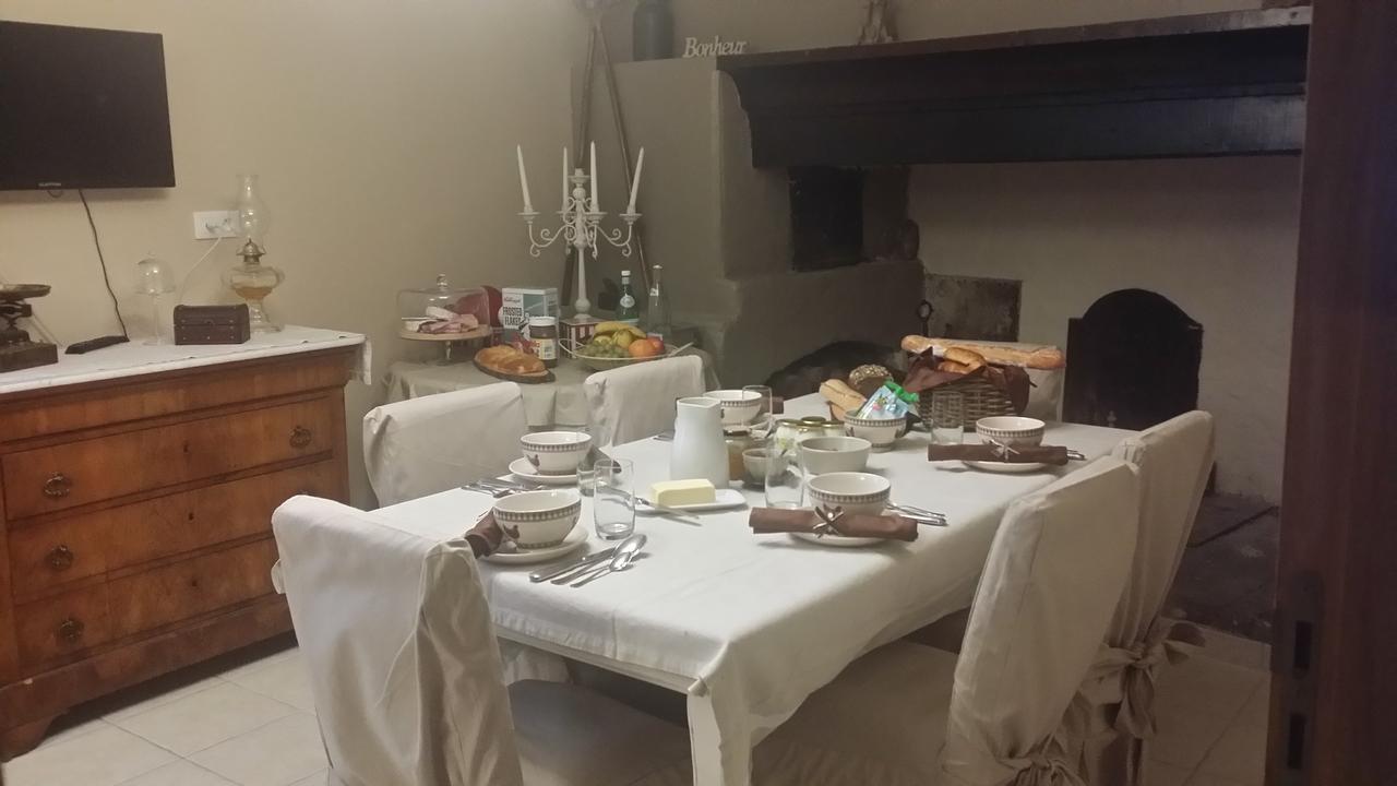 Auberge De Pachoquin Meounes-les-Montrieux Ngoại thất bức ảnh