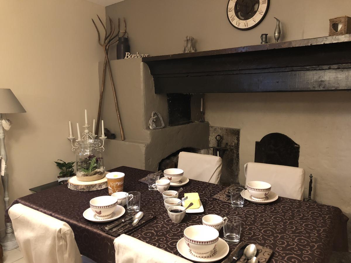 Auberge De Pachoquin Meounes-les-Montrieux Ngoại thất bức ảnh