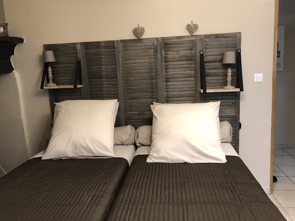 Auberge De Pachoquin Meounes-les-Montrieux Ngoại thất bức ảnh